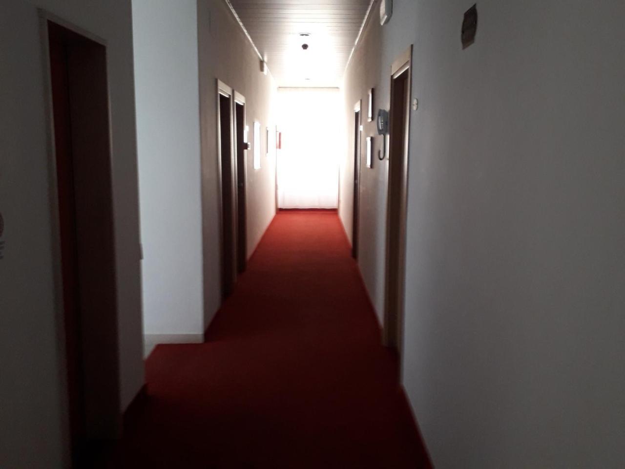 Hotel Lora Rimini Extérieur photo