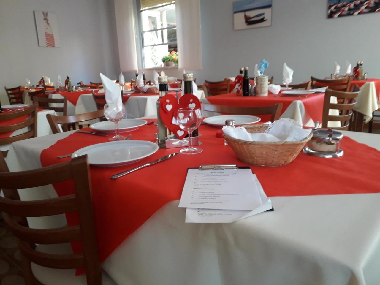 Hotel Lora Rimini Extérieur photo